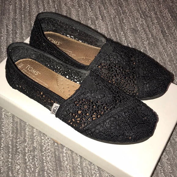 Toms - Picture 2 of 4